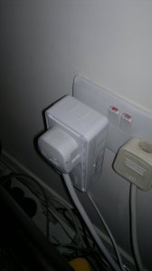Newlink HomePlugAV powerline Ethernet adapter