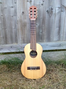 Photo of Yamaha guitalele